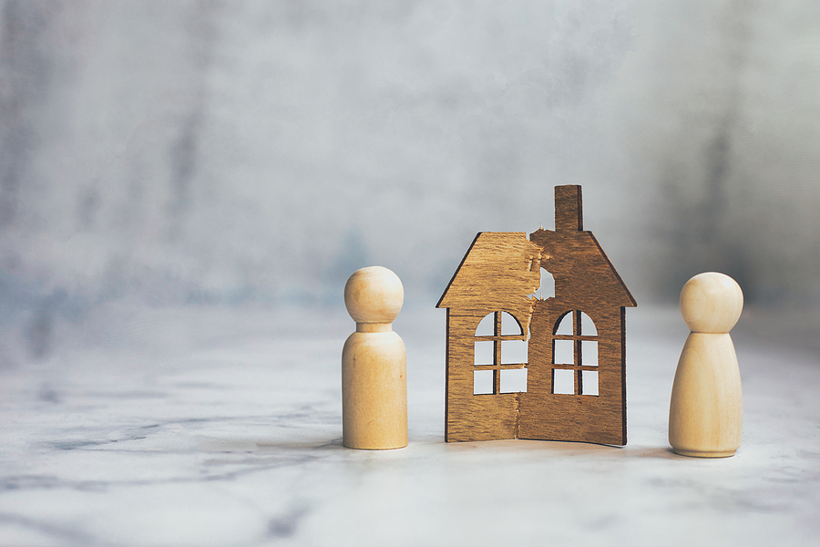 Selling your home when you divorce: 6 things to remember