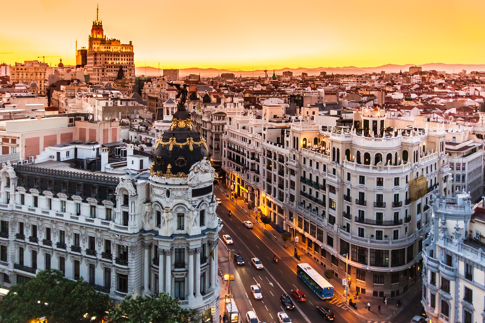 A Guide to Living In Spain